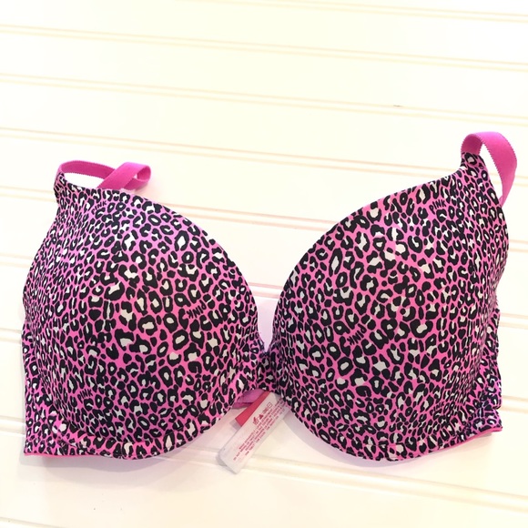 PINK Victoria's Secret Other - VICTORIAS SECRET PINK Wear Everywhere Push Up Bra